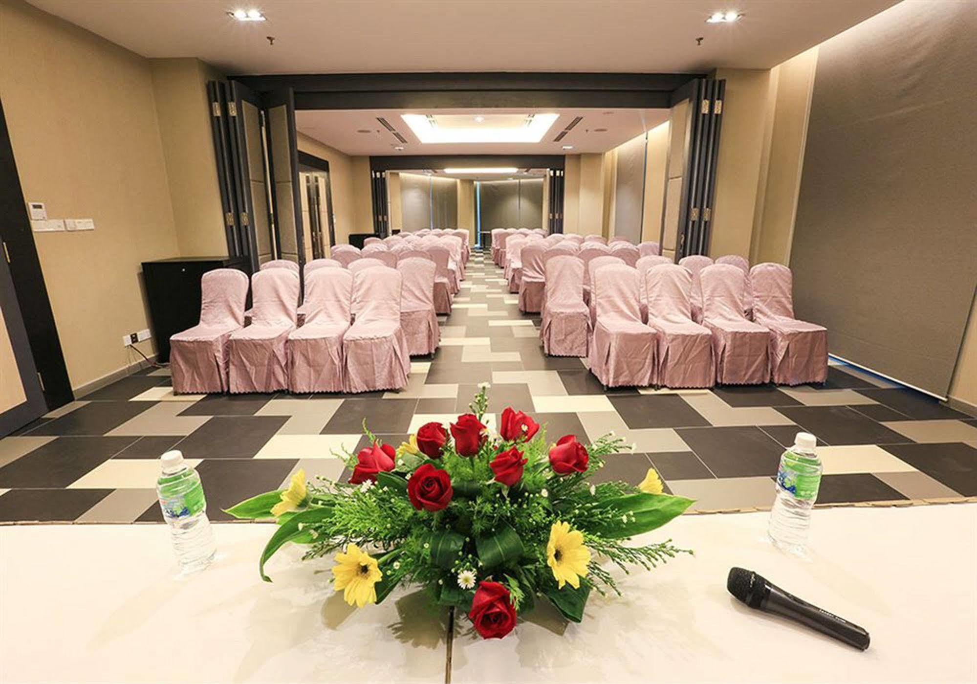 Eco Tree Hotel, Melaka Екстер'єр фото