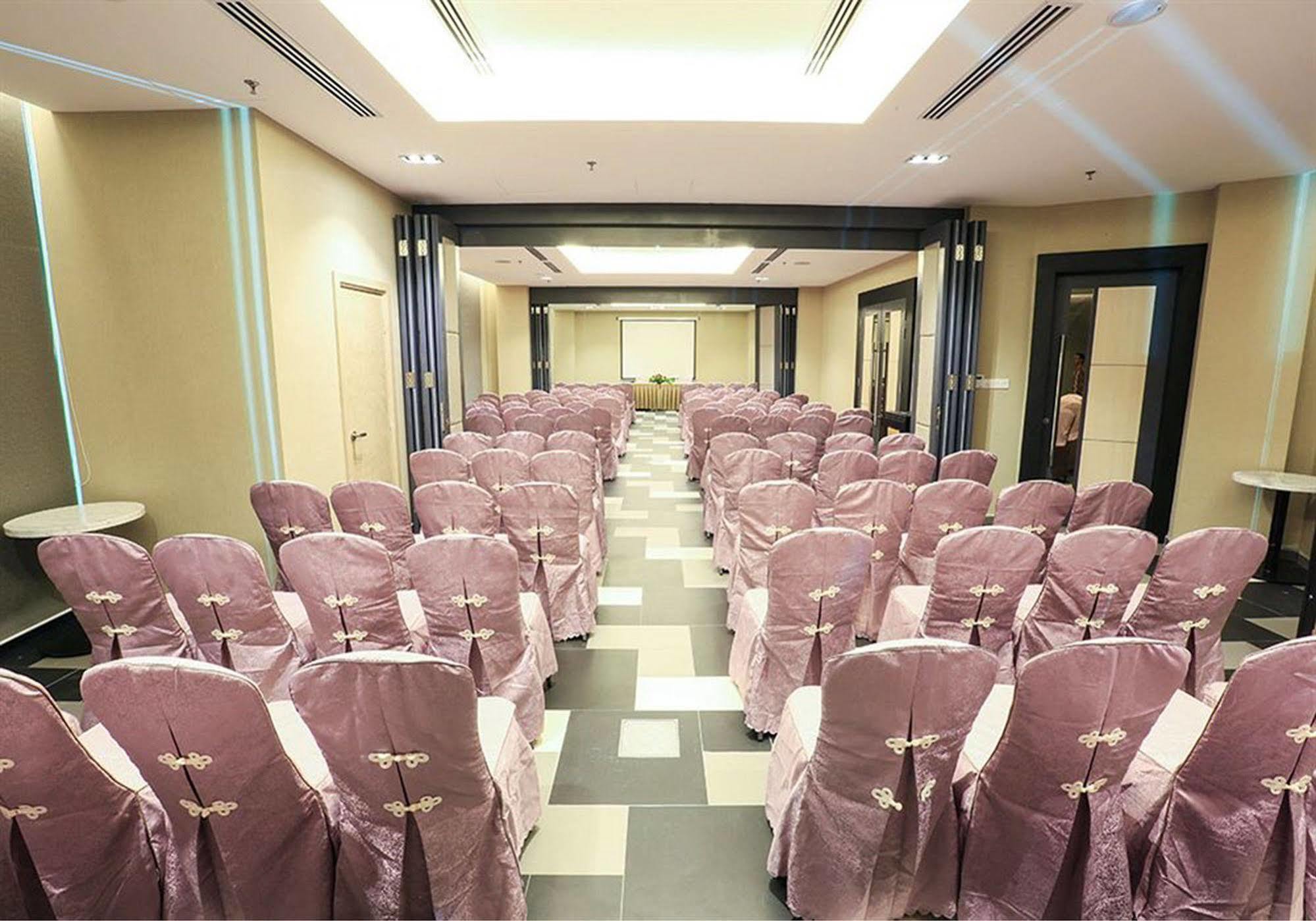 Eco Tree Hotel, Melaka Екстер'єр фото